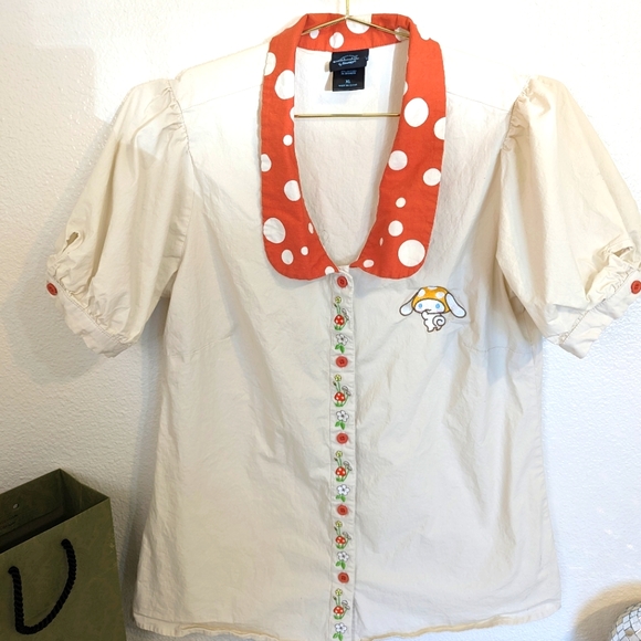 Hot Topic Tops - Cinnamoroll Mushroom Woven Button-Up Top Sanrio Puff Sleeve xl